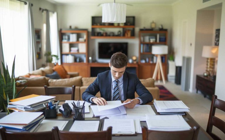 Télétravail et assurance habitation : êtes-vous vraiment couvert chez vous ?